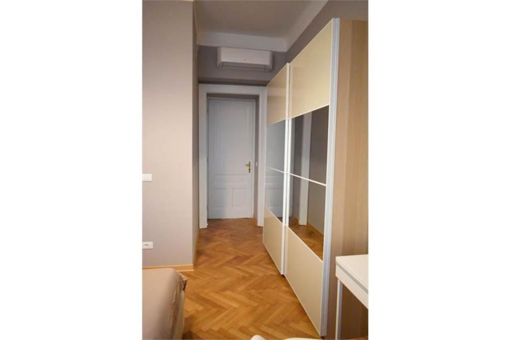 ترييستي Residence Montanelli المظهر الخارجي الصورة